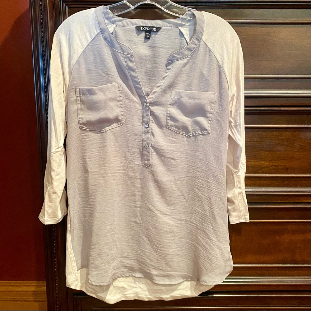 Express Mixed Media 3/4 Sleeve Top | M
